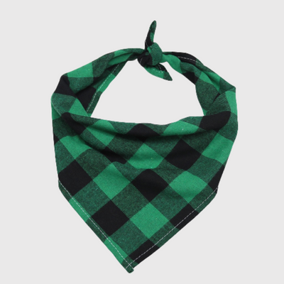 https://cdn.shopify.com/s/files/1/0763/9767/4819/files/Bandana_pour_grand_chien_vert_noir.png?v=1692194663
