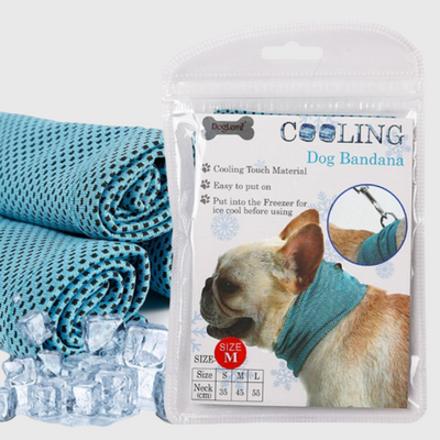 https://cdn.shopify.com/s/files/1/0763/9767/4819/files/Bandana_rafraichissant_pour_chien_chien_avec_sac_rafraichissant.png?v=1692194860