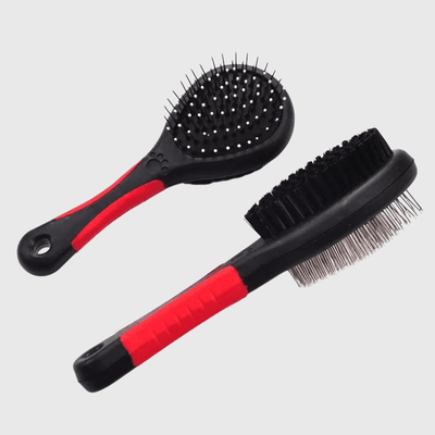 https://cdn.shopify.com/s/files/1/0763/9767/4819/files/Brosse_double-face_pour_chien_labrador.png?v=1700072421