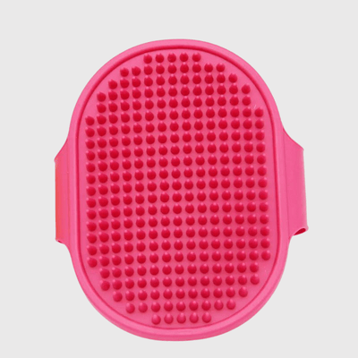 https://cdn.shopify.com/s/files/1/0763/9767/4819/files/Brosse_pour_chien_ronde_rose.png?v=1700064504