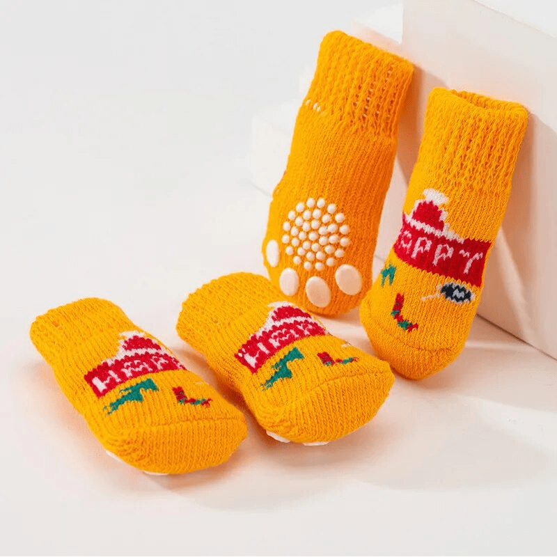 https://cdn.shopify.com/s/files/1/0763/9767/4819/files/Chaussette_Orange_happy_pour_chien_modele.png?v=1697812739