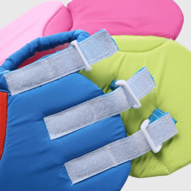 https://cdn.shopify.com/s/files/1/0763/9767/4819/files/Collerette_pour_chien_en_forme_de_fleur_Multicolore_modele.png?v=1695994903