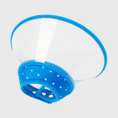 https://cdn.shopify.com/s/files/1/0763/9767/4819/files/Collier_chien_lune_plastique_bleu.png?v=1699970218