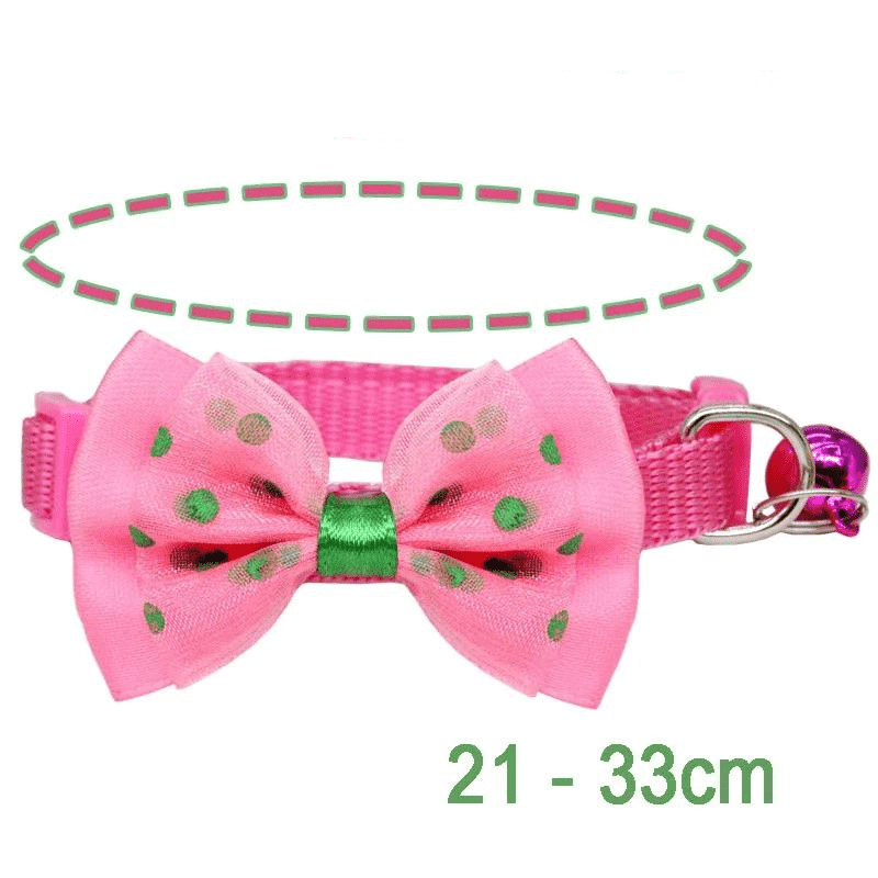 https://cdn.shopify.com/s/files/1/0763/9767/4819/files/Collier_personnalise_pour_chien_avec_Noeud_Papillon_taille.png?v=1769182345