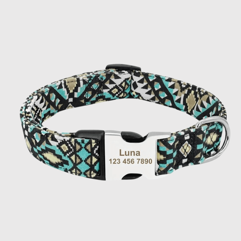https://cdn.shopify.com/s/files/1/0763/9767/4819/files/Collier_personnalise_prenom_et_telephone_pour_chien_style_24.png?v=1745332904