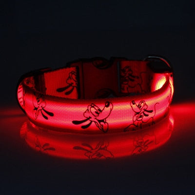 https://cdn.shopify.com/s/files/1/0763/9767/4819/files/Collier_pour_chien_de_chasse_fluo_rouge.jpg?v=1745332088