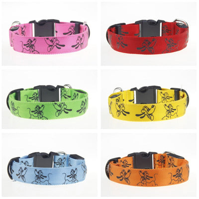https://cdn.shopify.com/s/files/1/0763/9767/4819/files/Collier_pour_chien_de_chasse_fluo_toutes_les_couleurs.jpg?v=1745332118