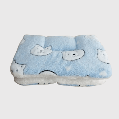 https://cdn.shopify.com/s/files/1/0763/9767/4819/files/Coussin_canape_pour_chien_tete_d_ours.png?v=1748433145