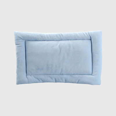 https://cdn.shopify.com/s/files/1/0763/9767/4819/files/Coussin_chaud_pour_chien_bleu.png?v=1747662743