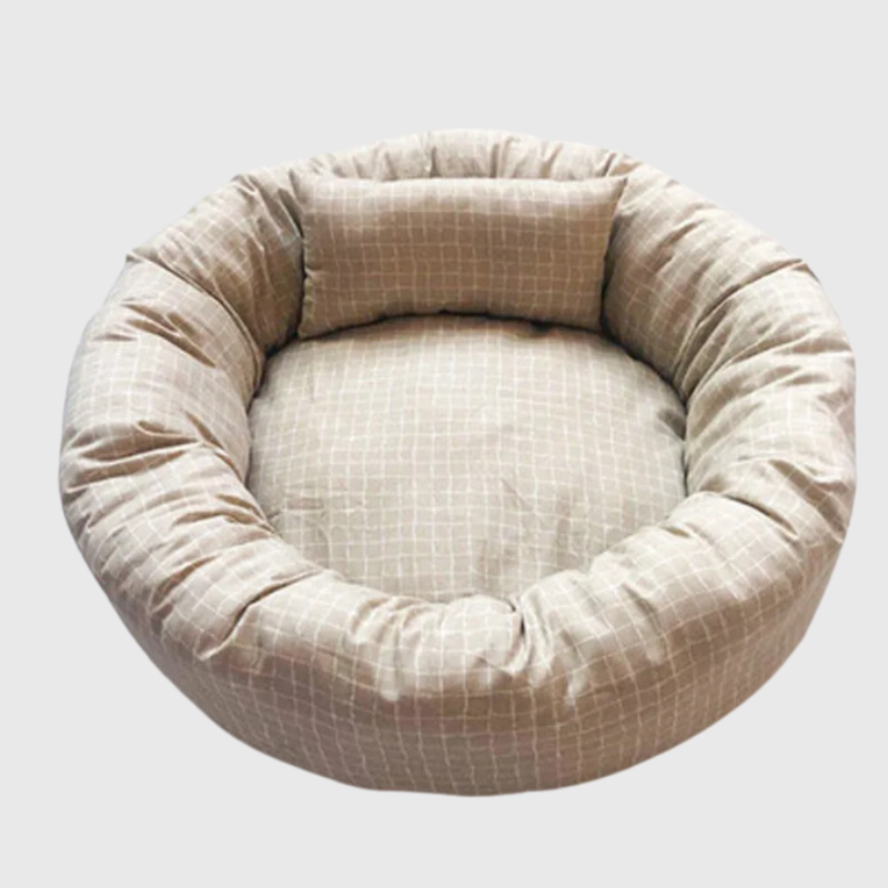 https://cdn.shopify.com/s/files/1/0763/9767/4819/files/Coussin_rond_pour_chien_avec_chihuahua_dedans.png?v=1747662001