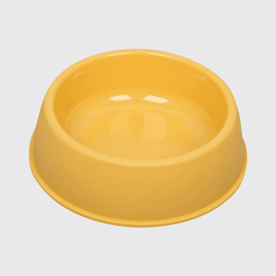 https://cdn.shopify.com/s/files/1/0763/9767/4819/files/Gamelle_chien_plastique_jaune.png?v=1755940821