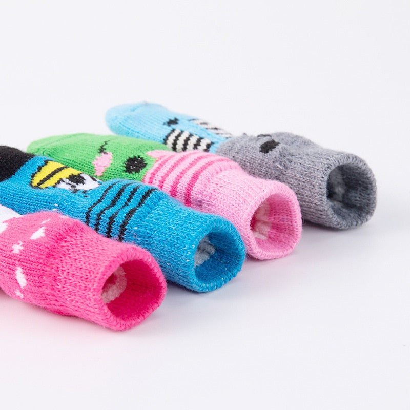 https://cdn.shopify.com/s/files/1/0763/9767/4819/files/Chaussette_antiderapante_pour_vieux_chien.png?v=1756916476