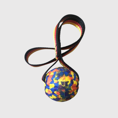 https://cdn.shopify.com/s/files/1/0763/9767/4819/files/Jouet_balle_en_caoutchouc_avec_corde_pour_chien_dezoom_bnoir_et_jaune_rouge.png?v=1691502873