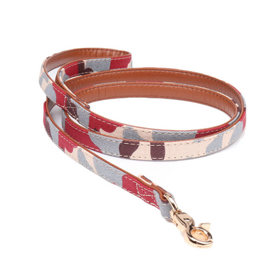 https://cdn.shopify.com/s/files/1/0763/9767/4819/files/Laisse_militaire_pourchien_rouge.png?v=1691589233