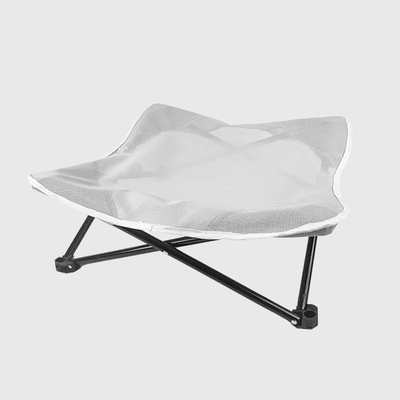 https://cdn.shopify.com/s/files/1/0763/9767/4819/files/Lit_de_camp_relax_pour_chien_blanc.png?v=1747660002