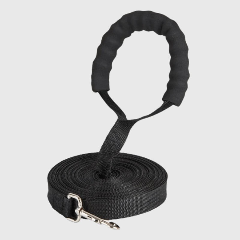 https://cdn.shopify.com/s/files/1/0763/9767/4819/files/Longe_de_travail_pour_chien_6m_anse_pour_main_noir.png?v=1696861841
