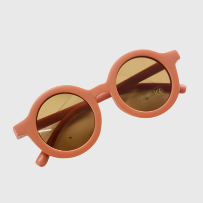 https://cdn.shopify.com/s/files/1/0763/9767/4819/files/Lunette_soleil_pour_chien_rouge.png?v=1773337647