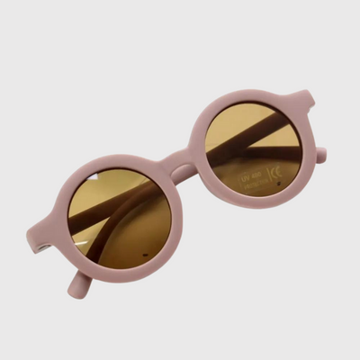https://cdn.shopify.com/s/files/1/0763/9767/4819/files/Lunette_soleil_pour_chien_violet.png?v=1773337647