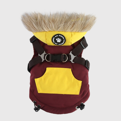 https://cdn.shopify.com/s/files/1/0763/9767/4819/files/Manteau_avec_capuche_pour_chien_avec_harnais_integre_bordeau_jaune.png?v=1763814816