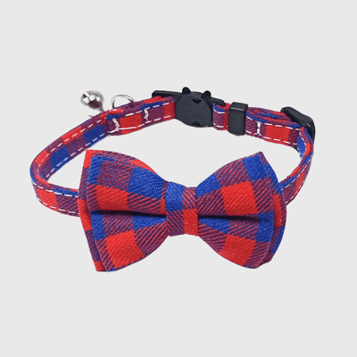 https://cdn.shopify.com/s/files/1/0763/9767/4819/files/Noeud_Papillon_Chien_bleu_et_rouge.png?v=1745425329