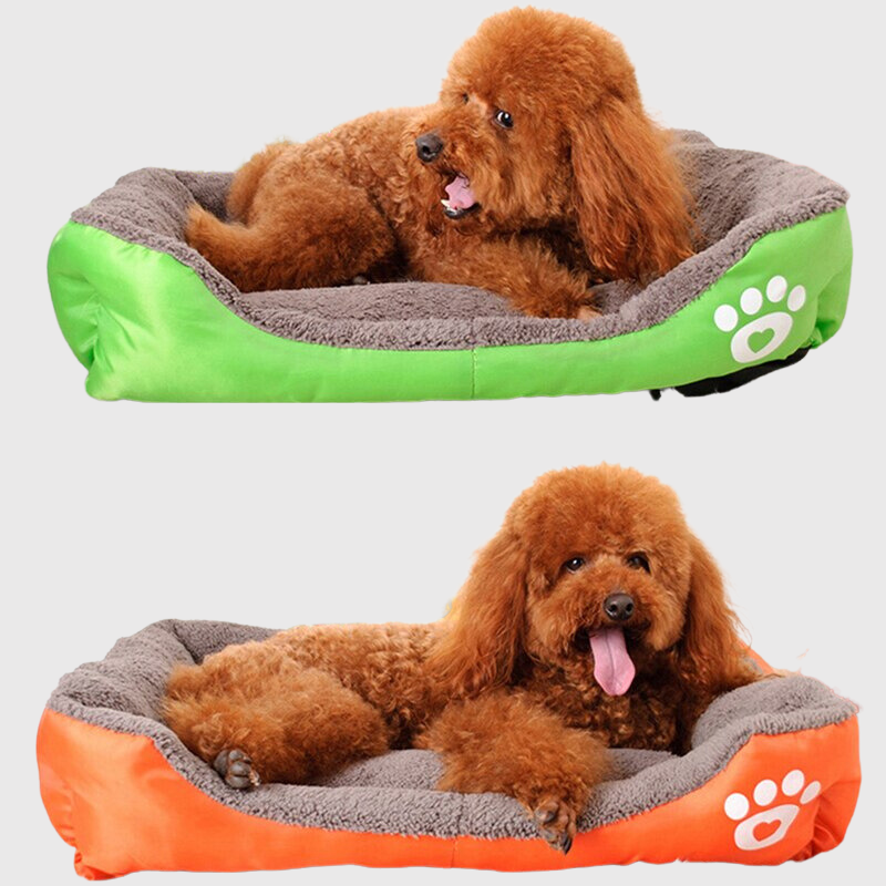 https://cdn.shopify.com/s/files/1/0763/9767/4819/files/Panier_confortable_pour_chien_modele_avec_chien_dedans.png?v=1756383358