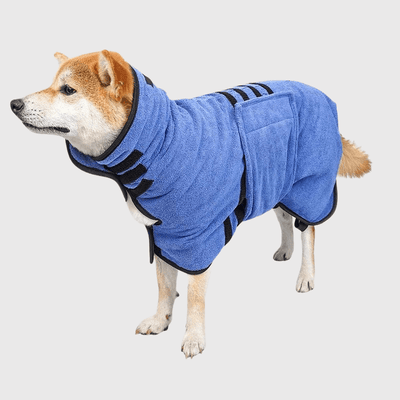 https://cdn.shopify.com/s/files/1/0763/9767/4819/files/Peignoir_de_bain_chien_couvert.png?v=1756309907