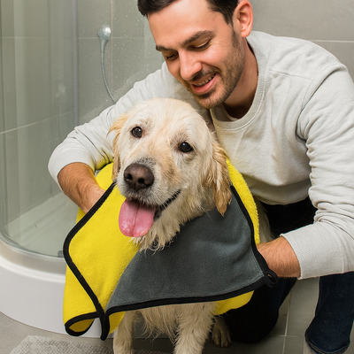 https://cdn.shopify.com/s/files/1/0763/9767/4819/files/Peignoir_microfibre_chien.png?v=1756310192