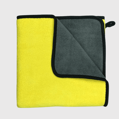 https://cdn.shopify.com/s/files/1/0763/9767/4819/files/Peignoir_microfibre_chien_jaune.png?v=1756310192