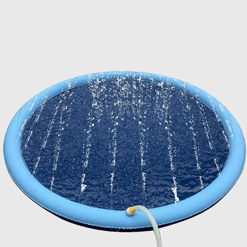 https://cdn.shopify.com/s/files/1/0763/9767/4819/files/Piscine_pour_chien_avec_jet-labrador-et-enfants-heureux.png?v=1744042550