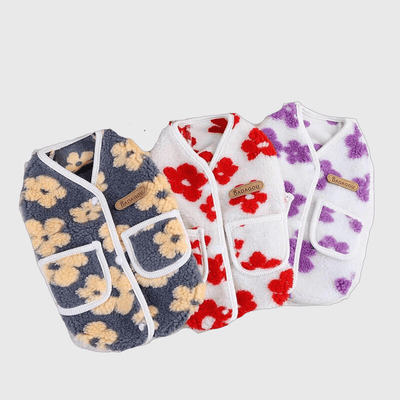 https://cdn.shopify.com/s/files/1/0763/9767/4819/files/Pull_polaire_pour_chien_en_laine_trois.png?v=1756913955