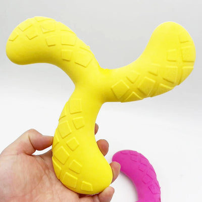 Jouet Boomerang Couineur Gros Chien Triangle Flottant