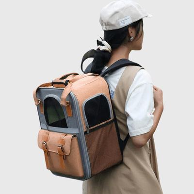 https://cdn.shopify.com/s/files/1/0763/9767/4819/files/Sac_a_dos_pour_petit_chien_orange.png?v=1748439198
