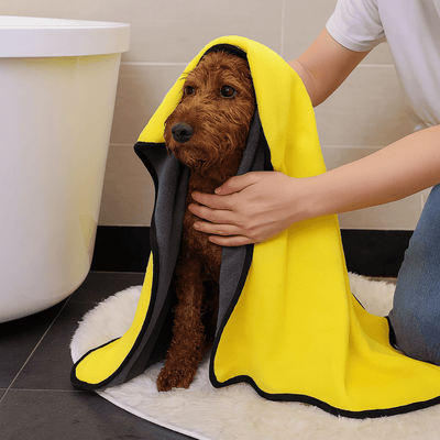 https://cdn.shopify.com/s/files/1/0763/9767/4819/files/Serviette_absorbante_pour_chien.png?v=1752160881