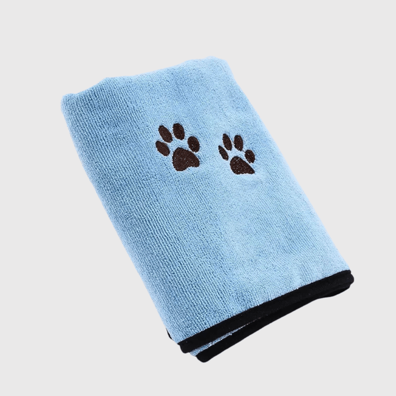 https://cdn.shopify.com/s/files/1/0763/9767/4819/files/Serviette_de_bain_pour_chien.png?v=1752156152