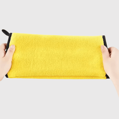 https://cdn.shopify.com/s/files/1/0763/9767/4819/files/Serviette_eponge_pour_chien_zoom.png?v=1752155282