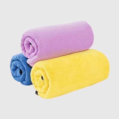 https://cdn.shopify.com/s/files/1/0763/9767/4819/files/Serviette_hyper_absorbante_pour_chien_rouleaux.png?v=1752158175