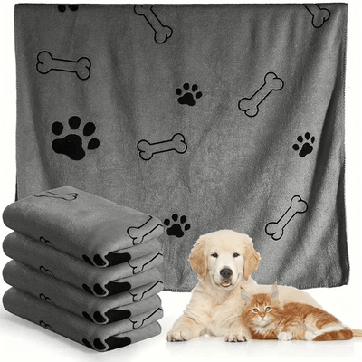 https://cdn.shopify.com/s/files/1/0763/9767/4819/files/Serviette_sechante_pour_chien_grise.png?v=1752160446
