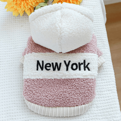 https://cdn.shopify.com/s/files/1/0763/9767/4819/files/Sweat_Chien_rose_ny.png?v=1763994844