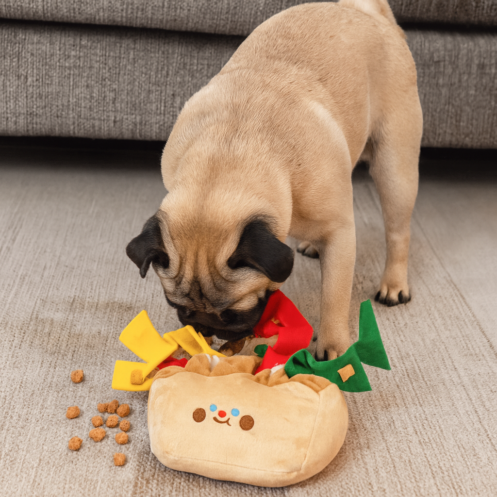 https://cdn.shopify.com/s/files/1/0763/9767/4819/files/Tapis_de_fouille_en_forme_de_Kebab_bouledogue.png?v=1756139788