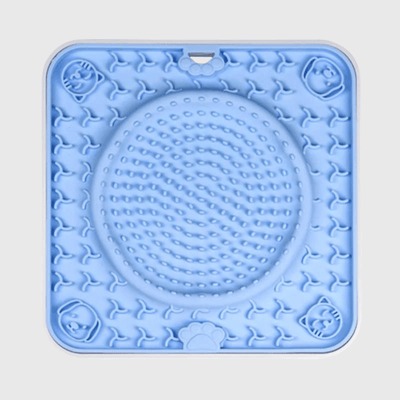 https://cdn.shopify.com/s/files/1/0763/9767/4819/files/Tapis_de_fouille_pour_chien_en_forme_de_carre_et_rond_bleu.png?v=1696264239