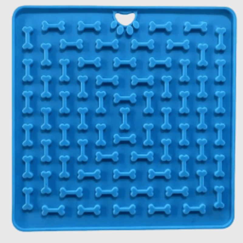 https://cdn.shopify.com/s/files/1/0763/9767/4819/files/Tapis_de_fouille_pour_chien_en_forme_de_carre_multicolore_bleu.png?v=1696268859