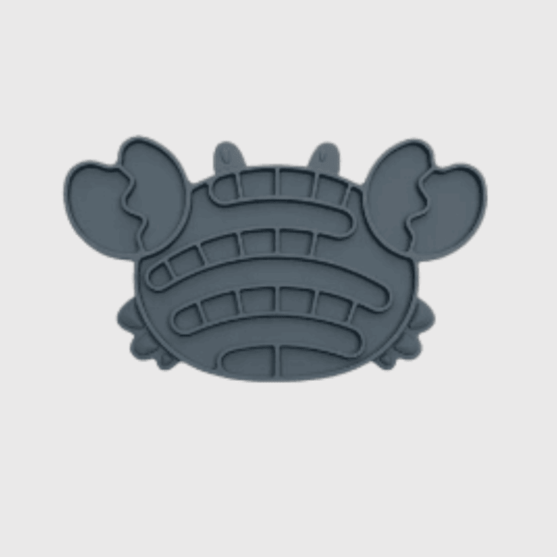 https://cdn.shopify.com/s/files/1/0763/9767/4819/files/Tapis_de_lechage_chien_en_forme_de_crabe_labrador.png?v=1749648743