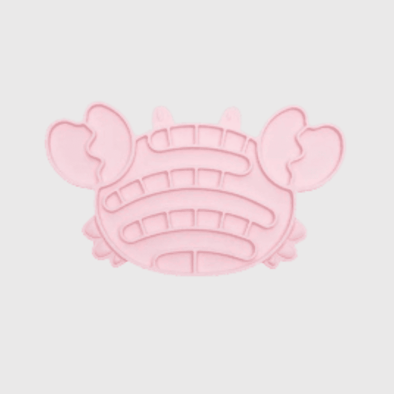 https://cdn.shopify.com/s/files/1/0763/9767/4819/files/Tapis_de_lechage_chien_en_forme_de_crabe_rose.png?v=1749648725