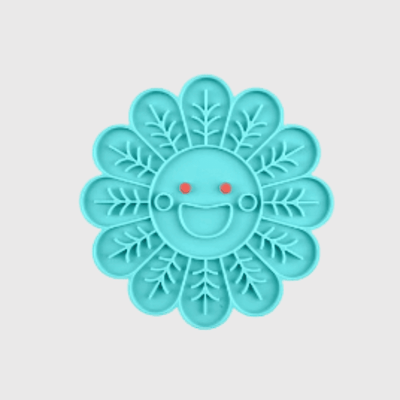 https://cdn.shopify.com/s/files/1/0763/9767/4819/files/Tapis_de_lechage_chien_en_forme_de_fleur_bleu.png?v=1696261131