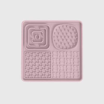 https://cdn.shopify.com/s/files/1/0763/9767/4819/files/Tapis_de_lechage_chien_en_forme_de_plateau_carre_rose.png?v=1696259968