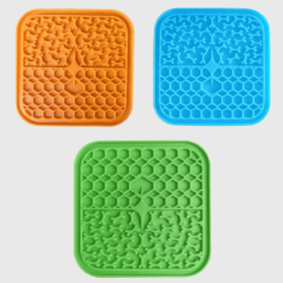 https://cdn.shopify.com/s/files/1/0763/9767/4819/files/Tapis_de_lechage_chien_ventouse.png?v=1749649431