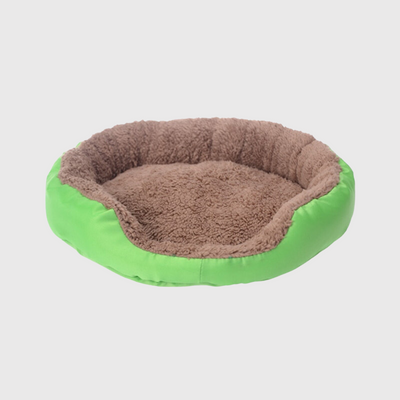 https://cdn.shopify.com/s/files/1/0763/9767/4819/files/Tapis_rond_pour_chien_vert.png?v=1748434624