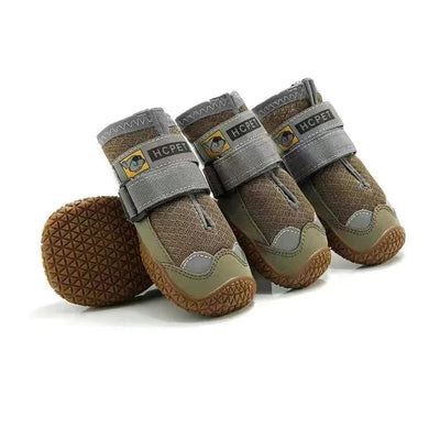 https://cdn.shopify.com/s/files/1/0647/9170/7830/files/bottes-de-protection-pour-chien-7428890.webp?v=1777924937
