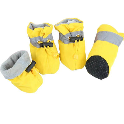 https://cdn.shopify.com/s/files/1/0647/9170/7830/files/bottes-fourrees-pour-petit-chien-7207584.webp?v=1777925114