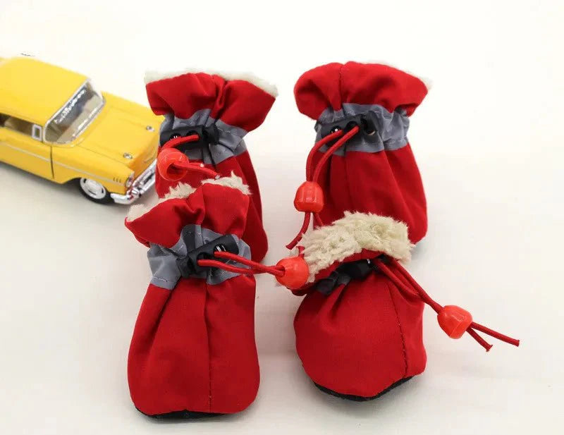 https://cdn.shopify.com/s/files/1/0647/9170/7830/files/bottes-fourrees-pour-petit-chien-8067311.webp?v=1777925230
